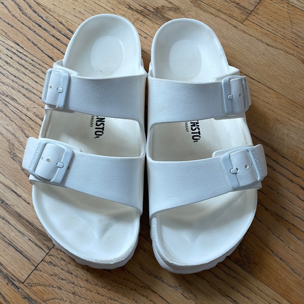 Birkenstock Arizona Essentials Slide Sandal